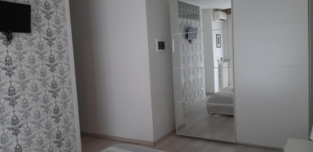 Manzoni Residence Como Buitenkant foto